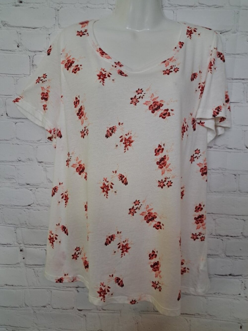 Lucky Brand NEW Feminine Comfy Flutter Sleeve Top Size Medium